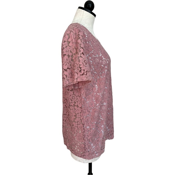 Grayson Dusty Rose Lace Short Sleeve Top Front is Lined Size Medium - Picture 4 of 12